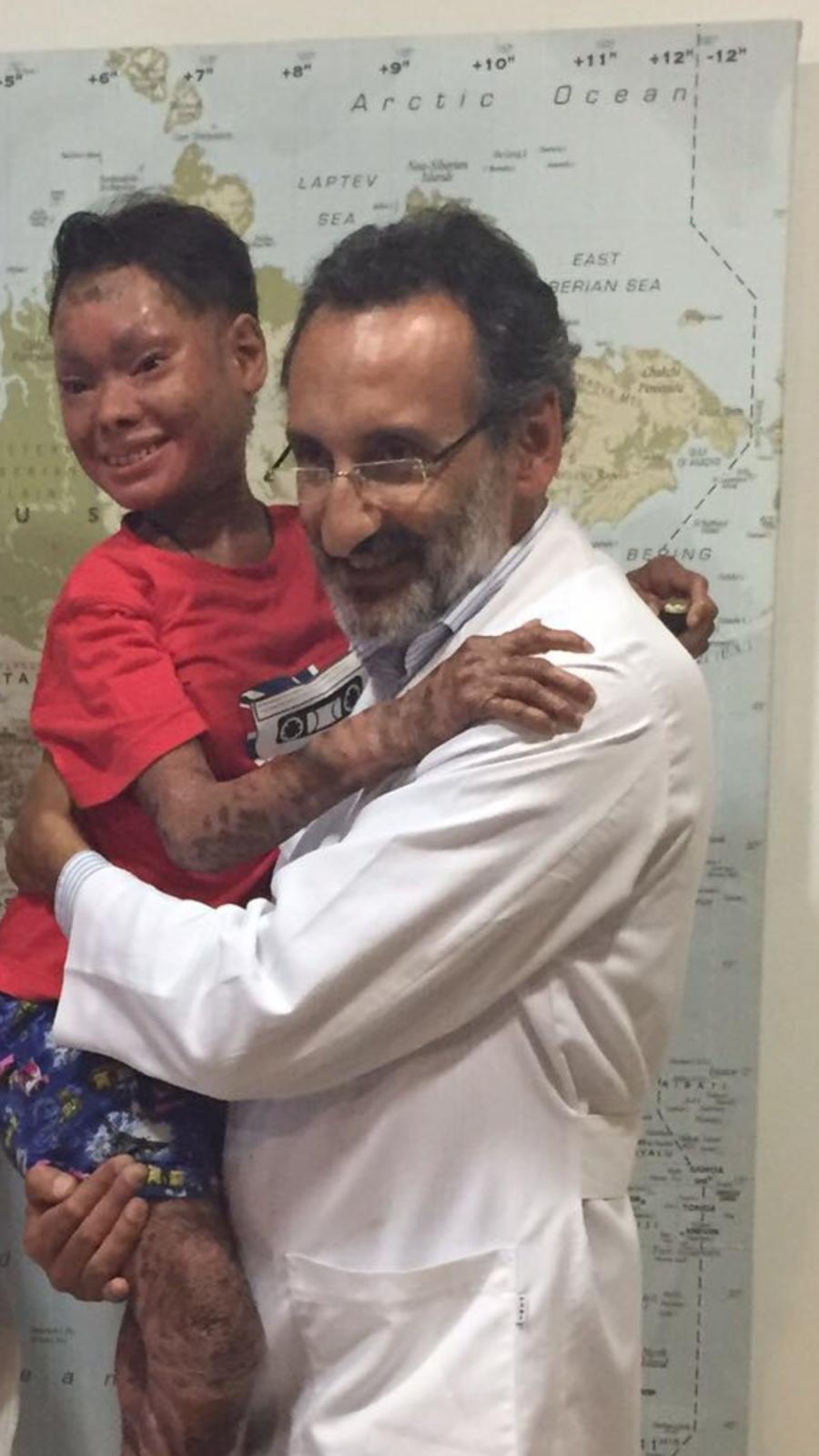 Shalini Yadav with one of the consultants at the private hospital in Spain during her 2017 treatment